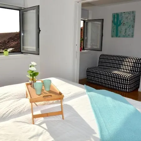 Апартаменты Smart Republica Порту